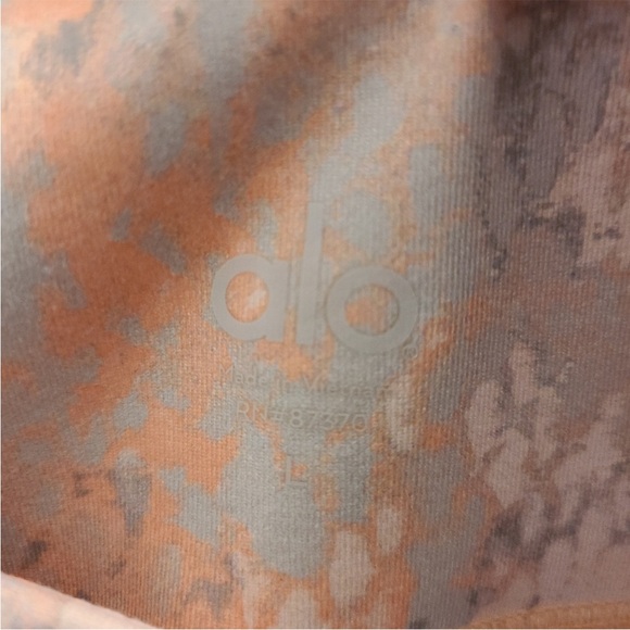 L Alo Pink and Grey Snakeskin Leggings - Picture 3 of 14